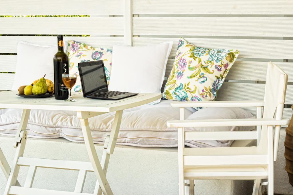 Artemis Seafront Apartments Πετρές Δωμάτιο φωτογραφία
