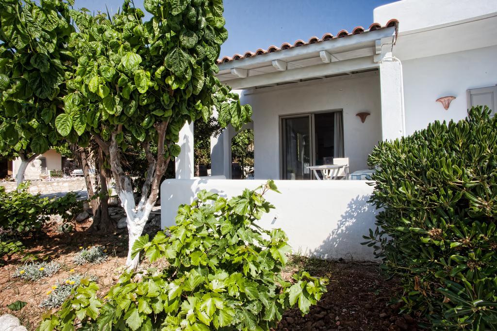 Artemis Seafront Apartments Πετρές Εξωτερικό φωτογραφία