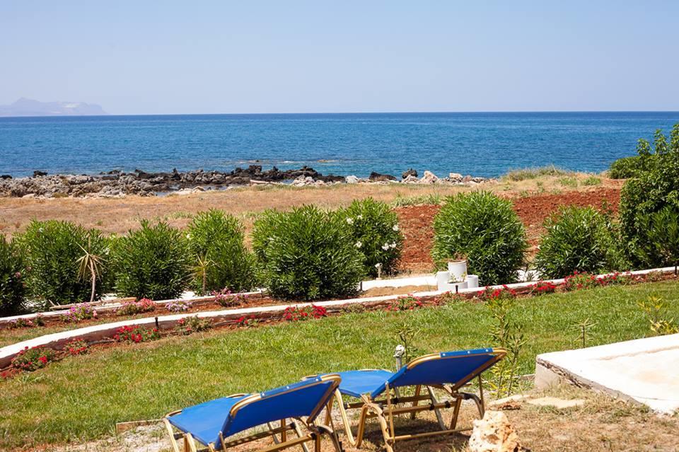 Artemis Seafront Apartments Πετρές Εξωτερικό φωτογραφία